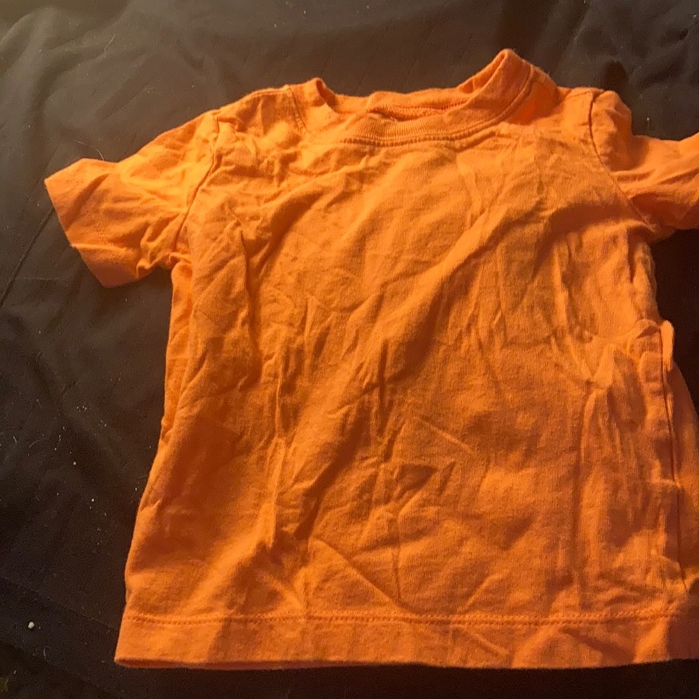 Basic Carter’s tee 12 months
